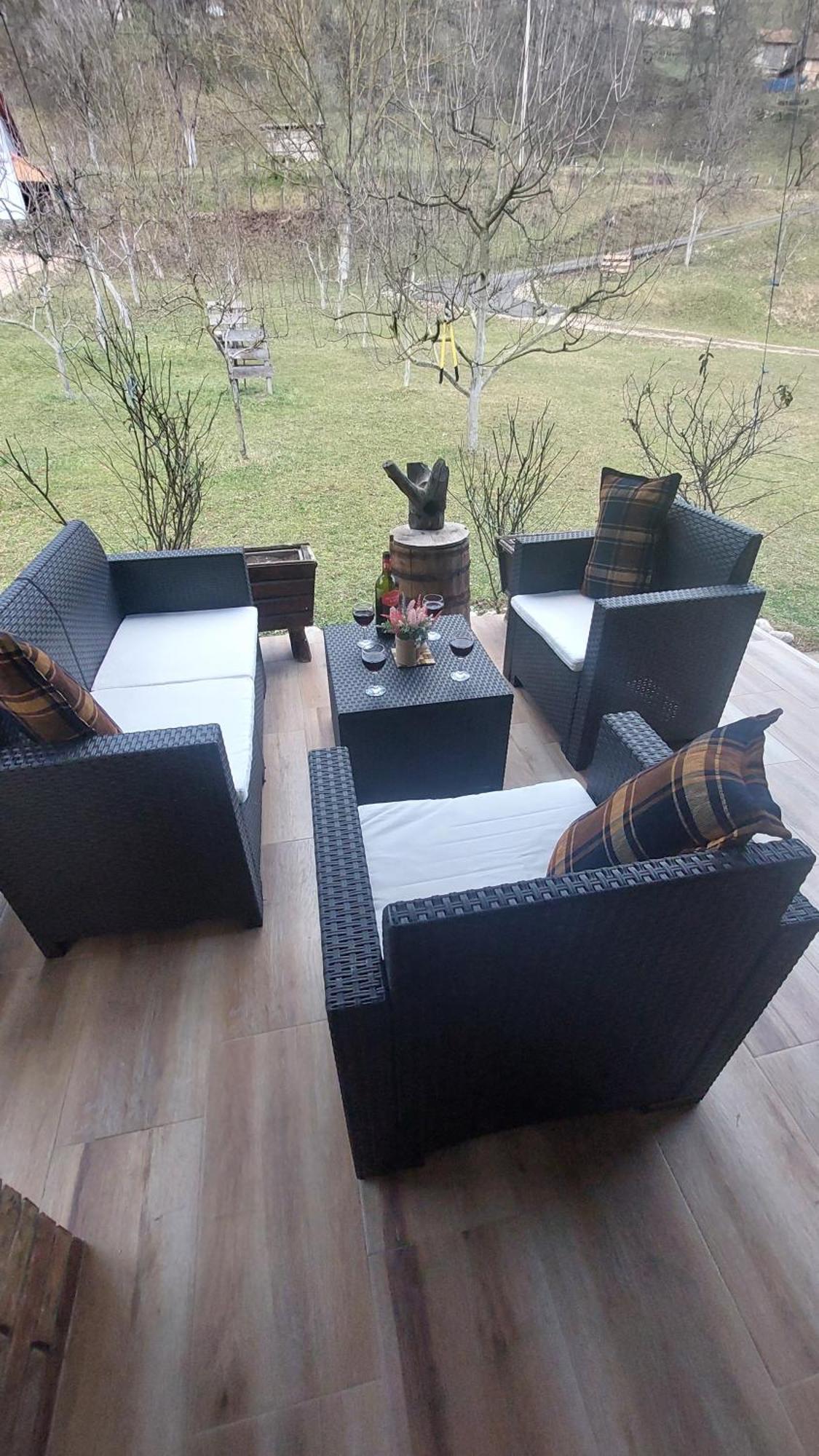 Apartment "Mira" Foca Bagian luar foto