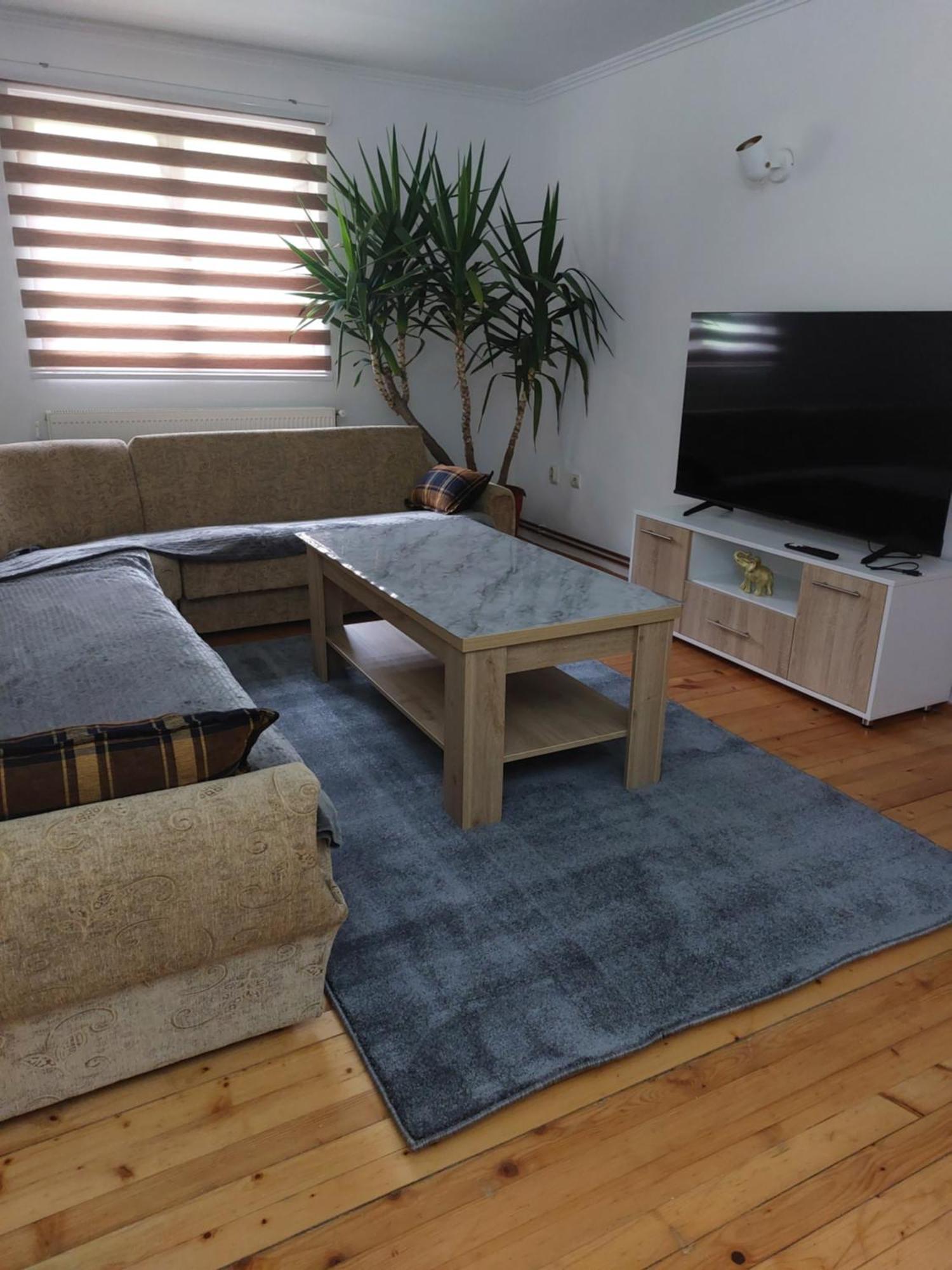 Apartment "Mira" Foca Bagian luar foto